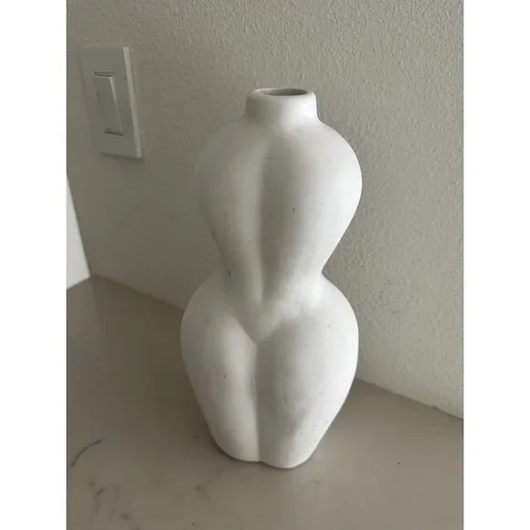 Vintage Women’s Figure Clay Vase White Statue 13” - Picture 7 of 7